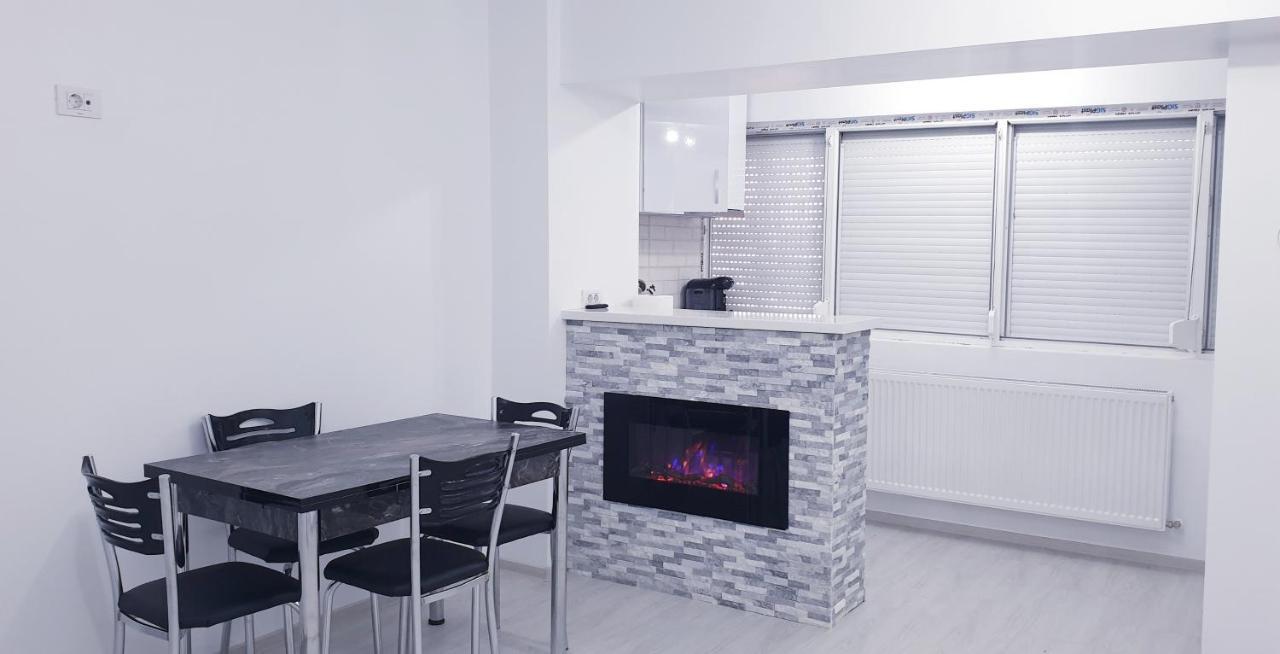 White Apartament, Браїла Екстер'єр фото