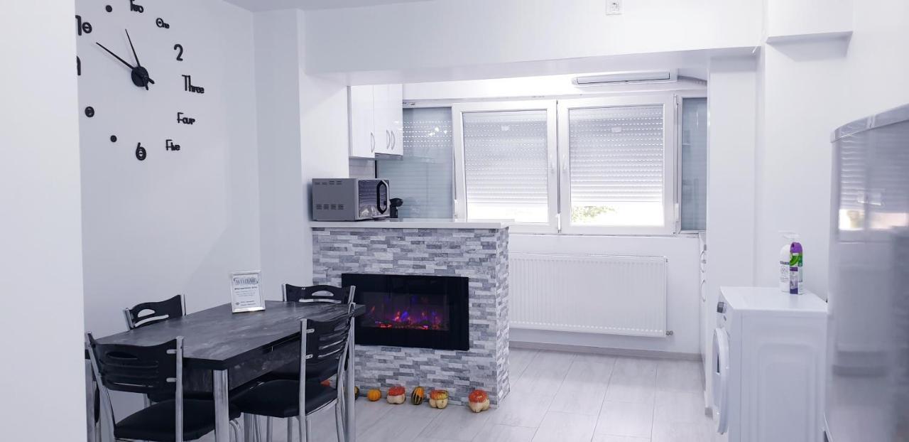 White Apartament, Браїла Екстер'єр фото